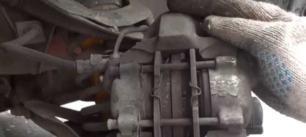 Устройство автомобиля: тормоз переднего колеса автомобиля ваз-2101