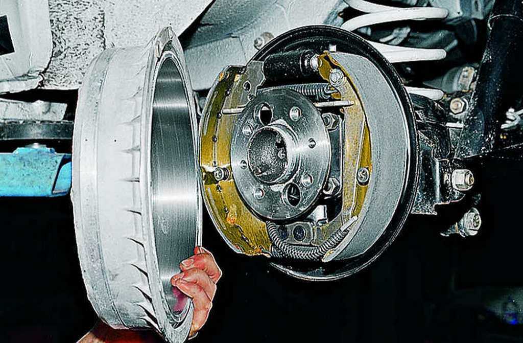 Ваз 2103 | ваз 2106, снятие и установка тормозов задних колес инструкция онлайн