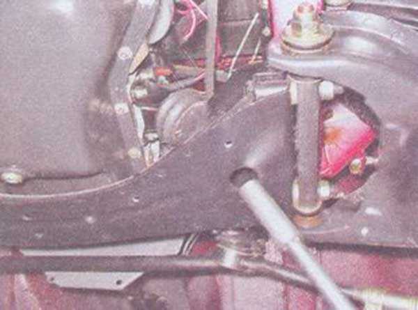 Замена подушки двигателя lada 2106 (ваз 2106)