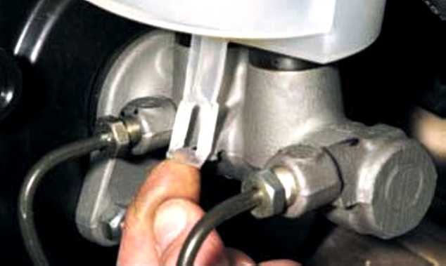 Lada | ваз priora с 2007, замена тормозного цилиндра инструкция онлайн