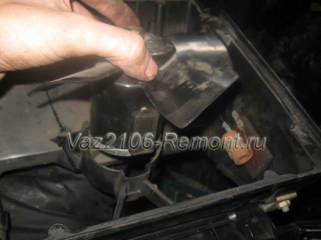 Как снять двигатель отопителя ваз 2106