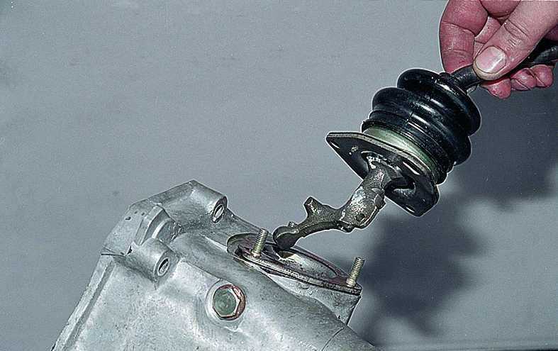 Инструкция по замене и доливке масла в кпп автомобиля «ваз-2106»