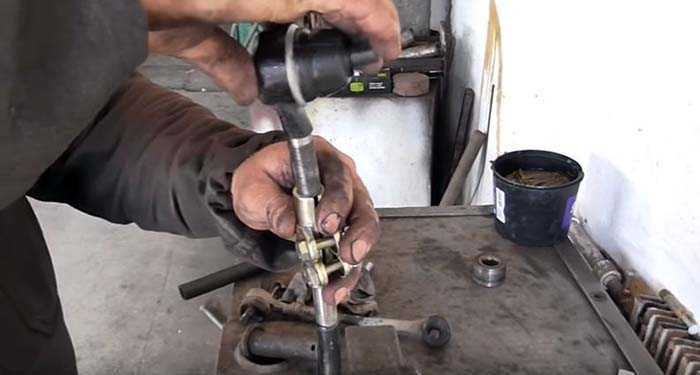 Рулевой редуктор — ремонт, замена, регулировка