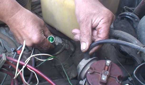 Как установить трамблер после ремонта двигателя